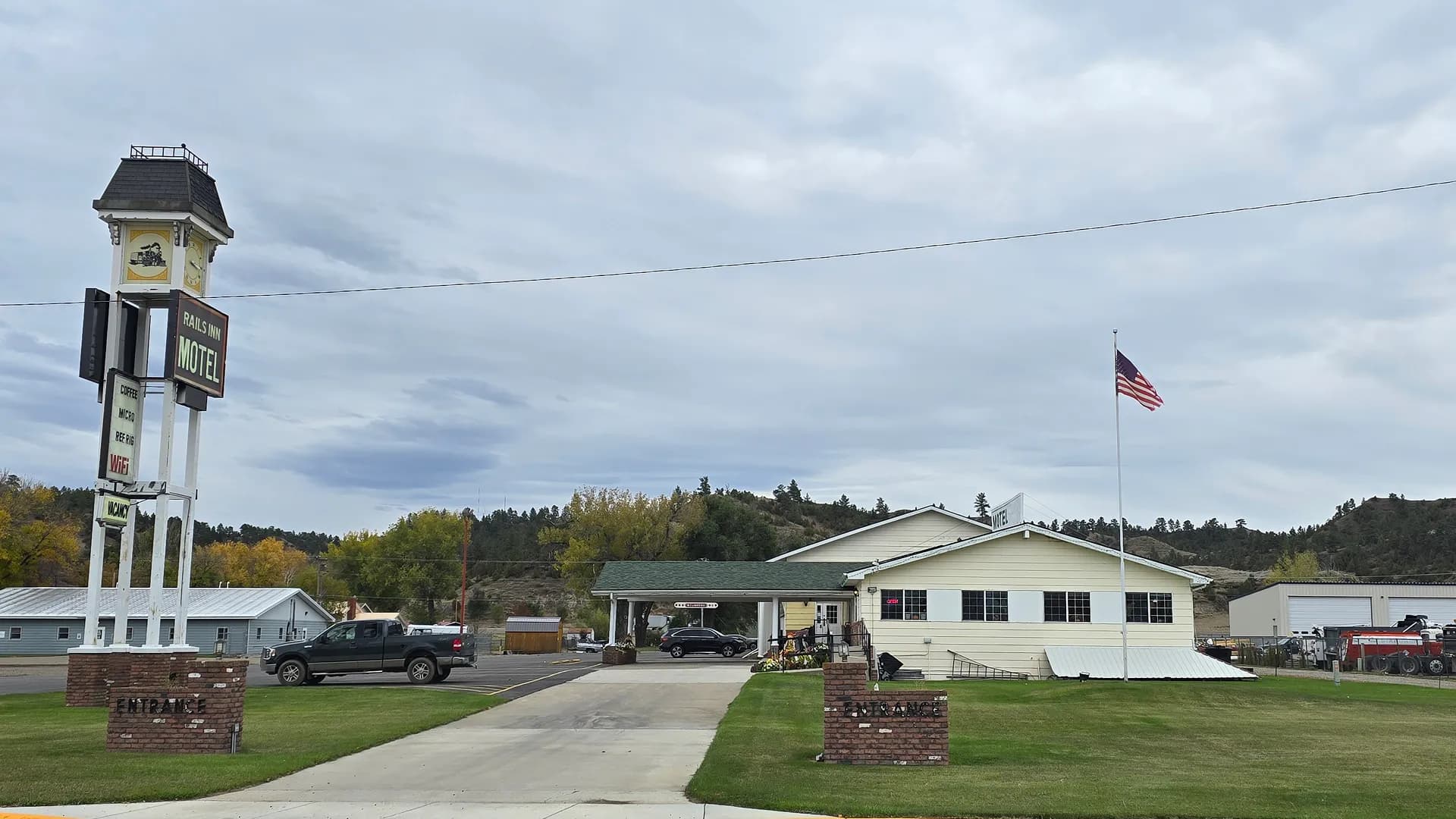 Rails Inn Motel
